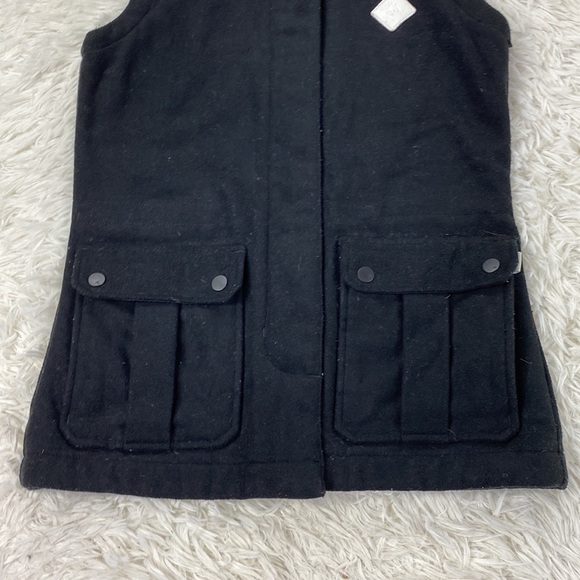 Burton Flannel Line Vest - Picture 3 of 9